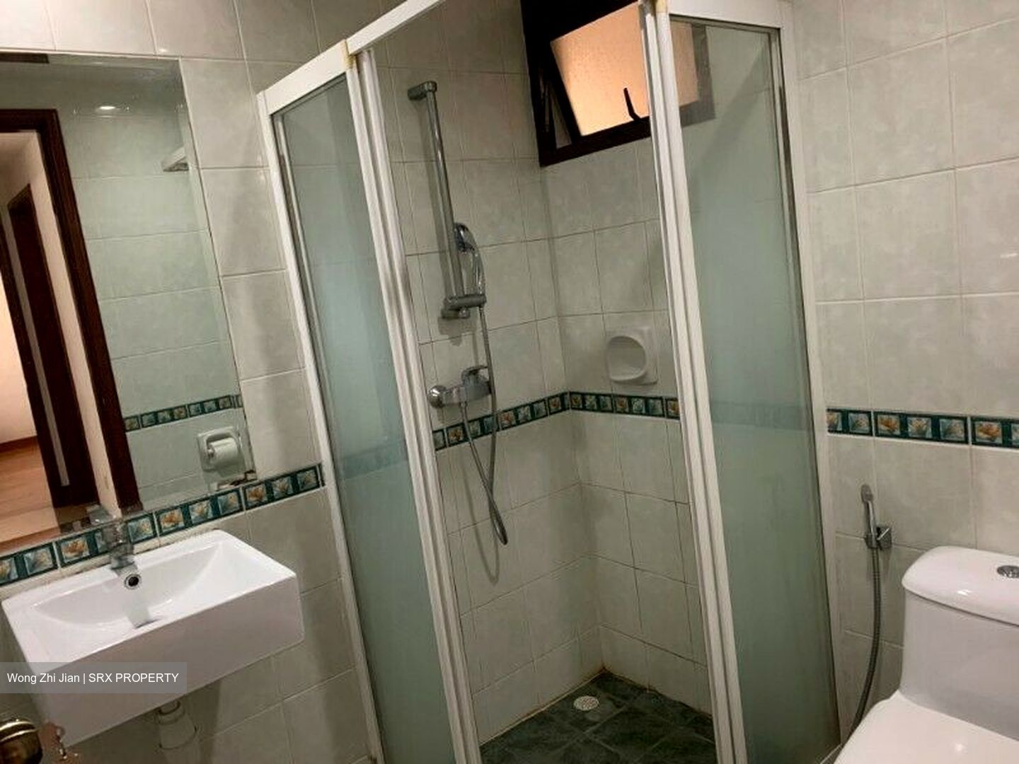 Seletaris (D27), Condominium #595180231